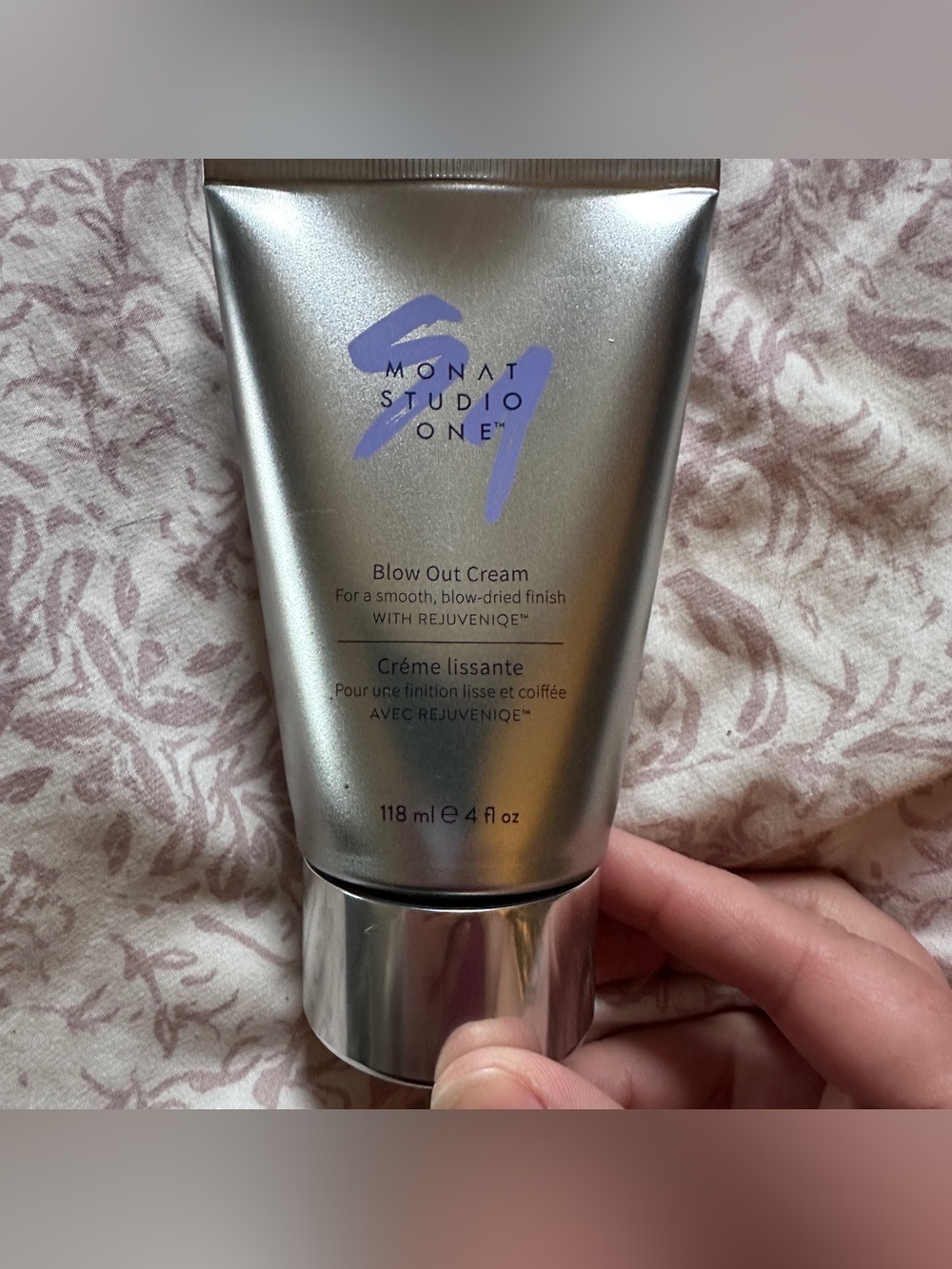 Monat Studio One Blow Out Cream Reduces Hair Frizz Rejuveniqe 4 oz 118ml Sealed